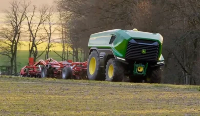 Top 5 Autonomous Tractors for Small Farms in the U.S.